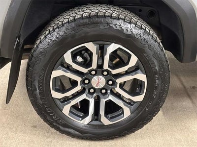 2024 GMC Canyon AT4