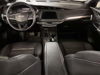 2023 Cadillac XT4 Premium Luxury