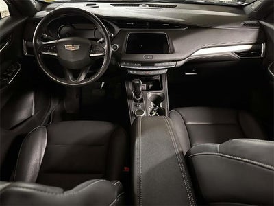 2023 Cadillac XT4 Premium Luxury