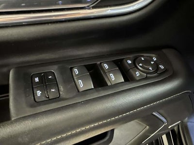 2023 GMC Yukon XL SLT