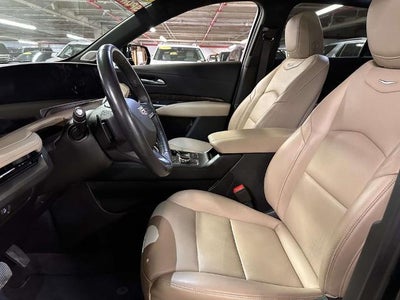 2024 Cadillac XT4 Premium Luxury