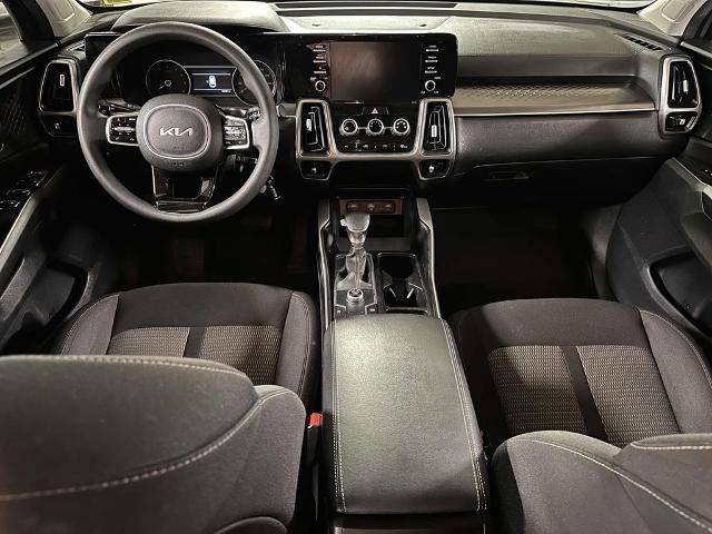 2022 Kia Sorento LX