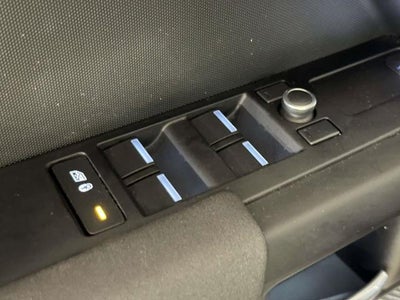 2021 Land Rover Defender Standard