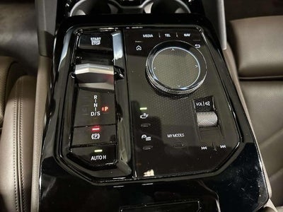 2024 BMW 530i 530i