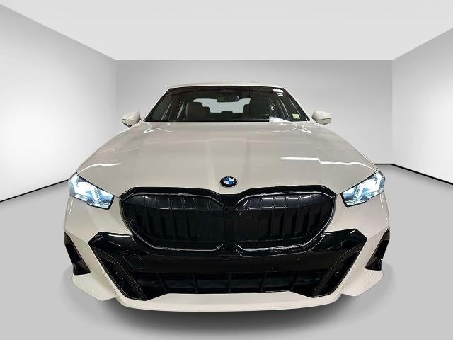 2024 BMW 530i 530i