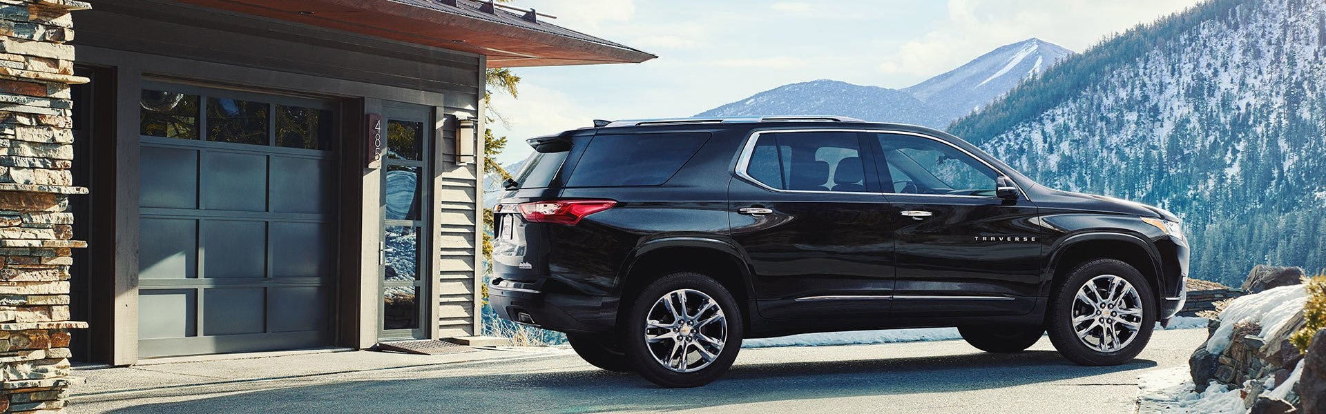 2019 Chevrolet Traverse hero